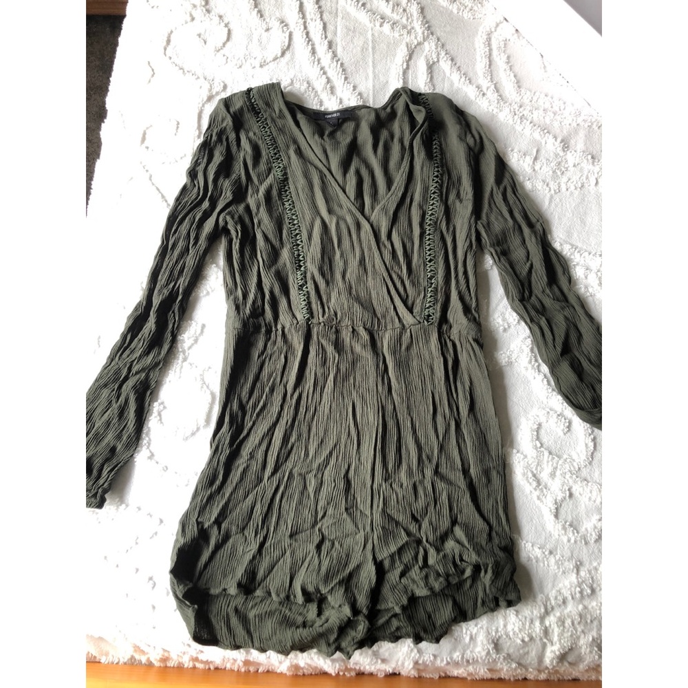 Long sleeve green romper